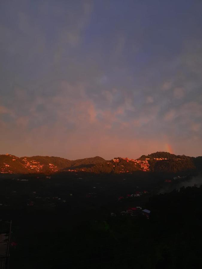 Him Aashrey B&B Homestay Shimla Exterior photo